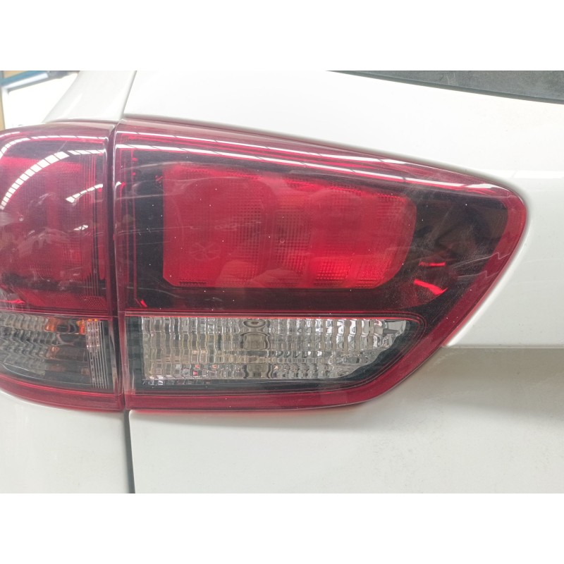 Recambio de piloto trasero izquierdo porton para kia carens iv 1.7 crdi referencia OEM IAM   