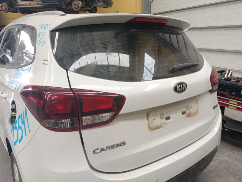 Recambio de porton trasero para kia carens iv 1.7 crdi referencia OEM IAM   