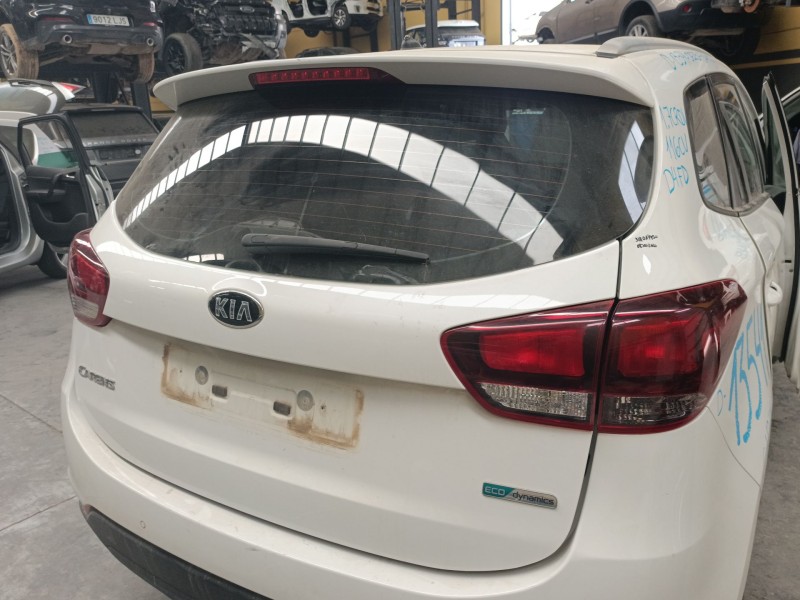 Recambio de porton trasero para kia carens iv 1.7 crdi referencia OEM IAM   