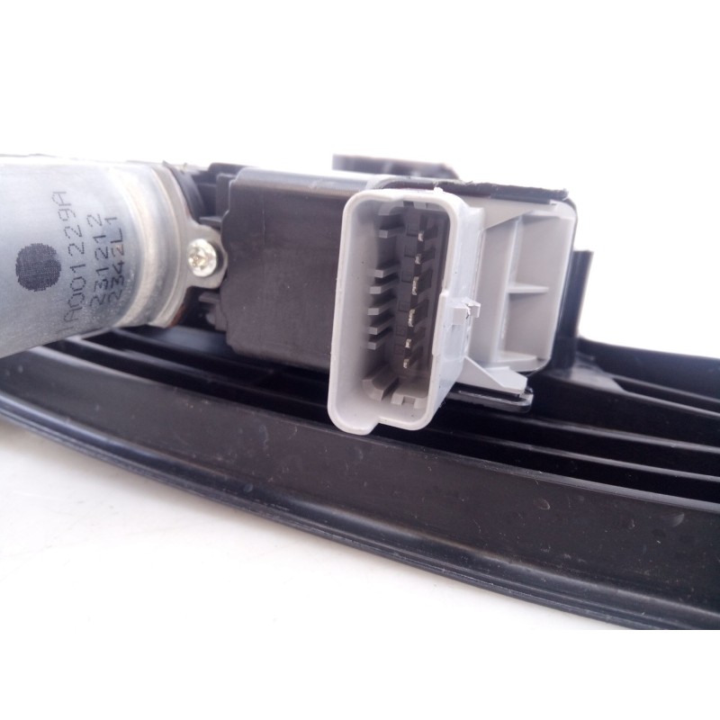 Recambio de elevalunas trasero izquierdo para peugeot 208 ii (ub_, up_, uw_, uj_) 1.2 puretech 75 referencia OEM IAM   