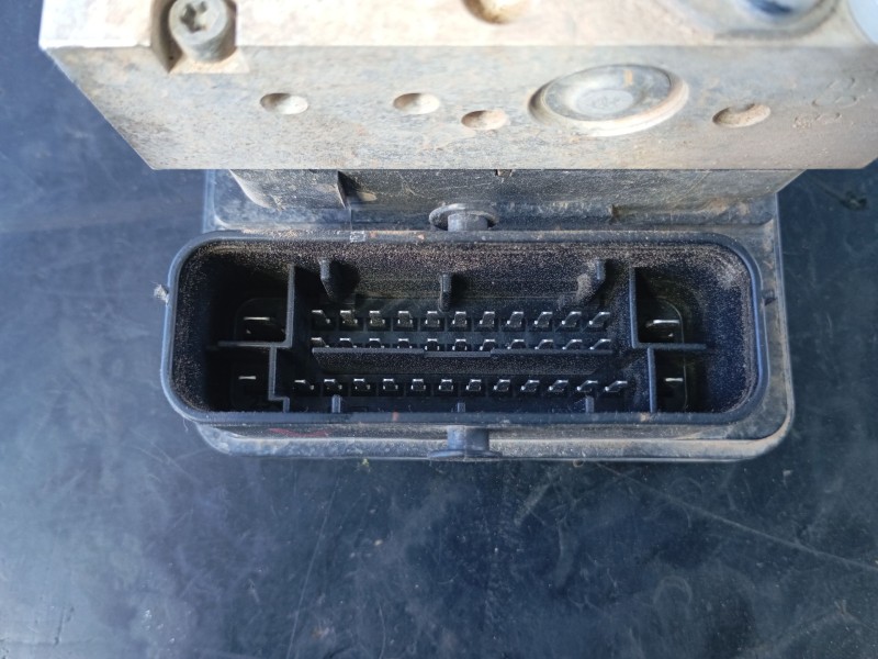 Recambio de abs para hyundai tucson essence 2wd referencia OEM IAM 58920D7110  