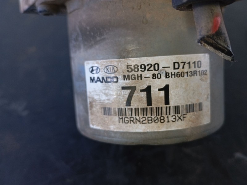 Recambio de abs para hyundai tucson essence 2wd referencia OEM IAM 58920D7110  