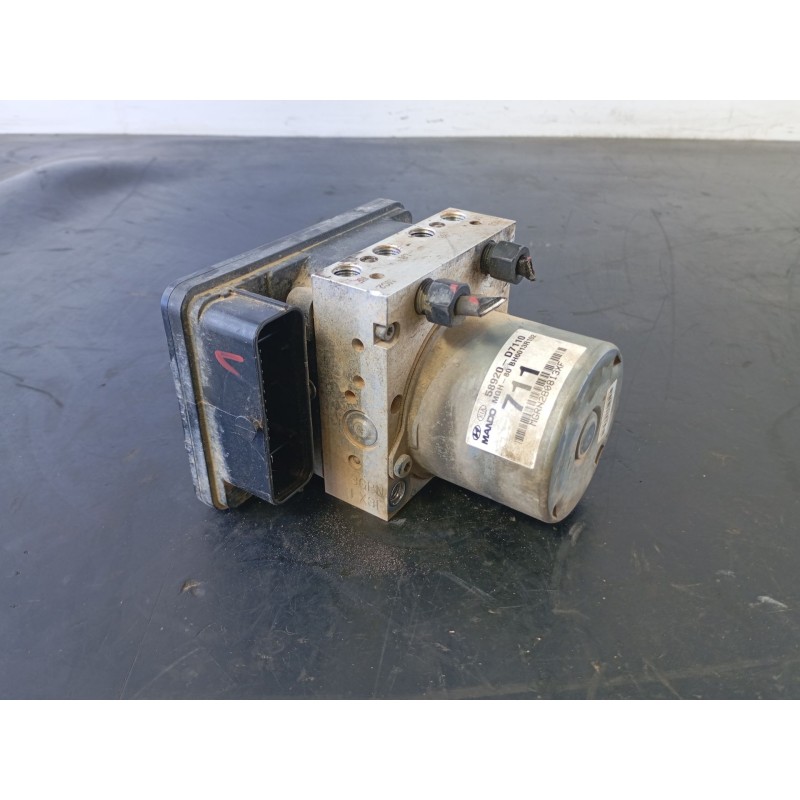 Recambio de abs para hyundai tucson essence 2wd referencia OEM IAM 58920D7110  