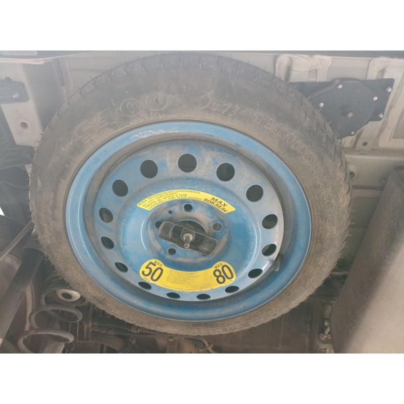 Recambio de neumatico repuesto para kia carens iv 1.7 crdi referencia OEM IAM T125/80/16  