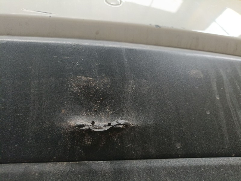 Recambio de paragolpes trasero para kia carens iv 1.7 crdi referencia OEM IAM   