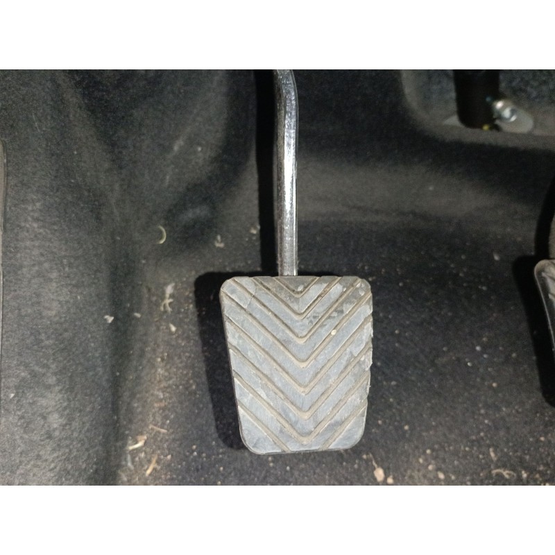 Recambio de pedal embrague para kia carens iv 1.7 crdi referencia OEM IAM   