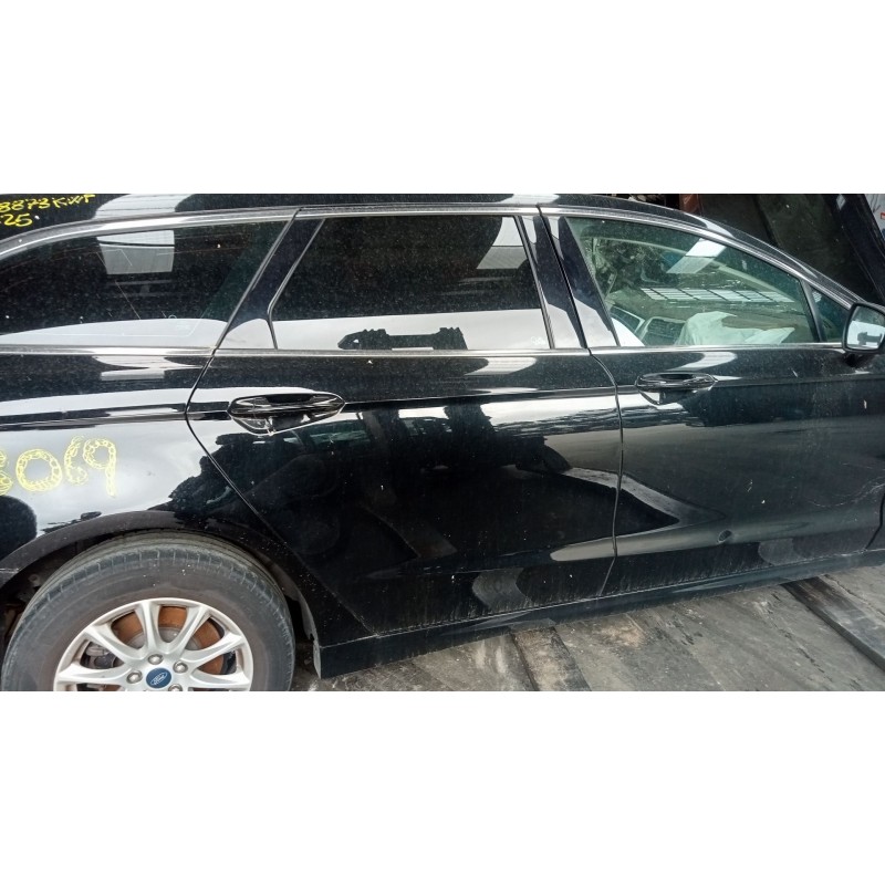 Recambio de puerta trasera derecha para ford mondeo turn. referencia OEM IAM   