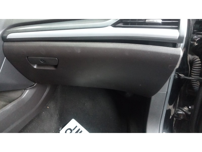 Recambio de guantera para ford mondeo turn. referencia OEM IAM   