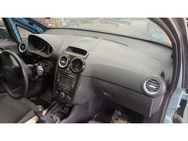 opel corsa d (s07) del año 2014