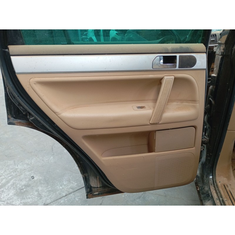 Recambio de guarnecido puerta trasera izquierda para volkswagen touareg (7la, 7l6, 7l7) 3.0 v6 tdi referencia OEM IAM   