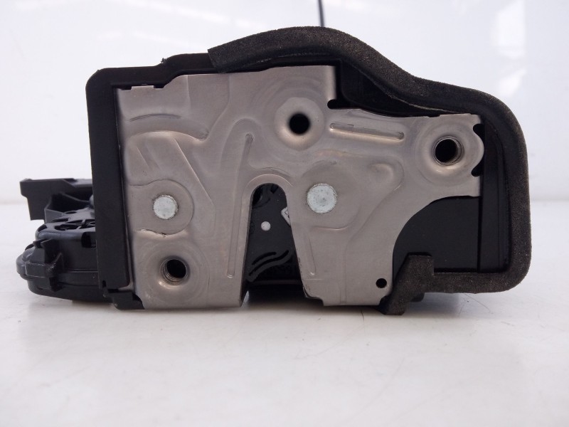 Recambio de cerradura puerta trasera izquierda para volkswagen t-cross (c11, d31) 1.0 tsi referencia OEM IAM   