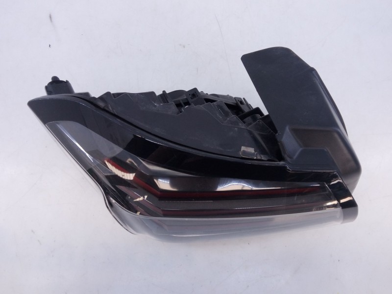 Recambio de piloto trasero izquierdo para peugeot 208 ii (ub_, up_, uw_, uj_) 1.2 puretech 75 referencia OEM IAM   