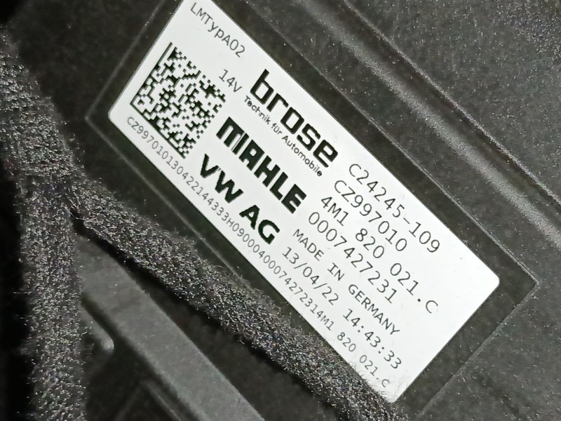 Recambio de ventilador calefaccion para porsche cayenne coupe (9yb) 3.0 e-hybrid awd referencia OEM IAM 4M1820021C  