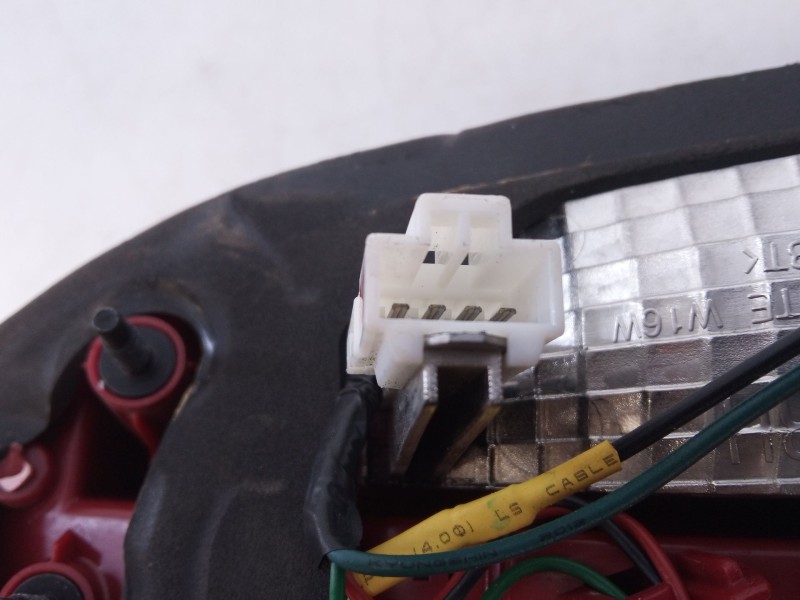 Recambio de piloto trasero derecho porton para hyundai santa fé iii (dm, dma) 2.2 crdi 4wd referencia OEM IAM 924062W1  