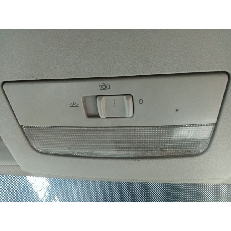Recambio de luz interior para volkswagen caddy iii furgoneta/monovolumen (2ka, 2kh, 2ca, 2ch) 1.9 tdi 4motion referencia OEM IAM