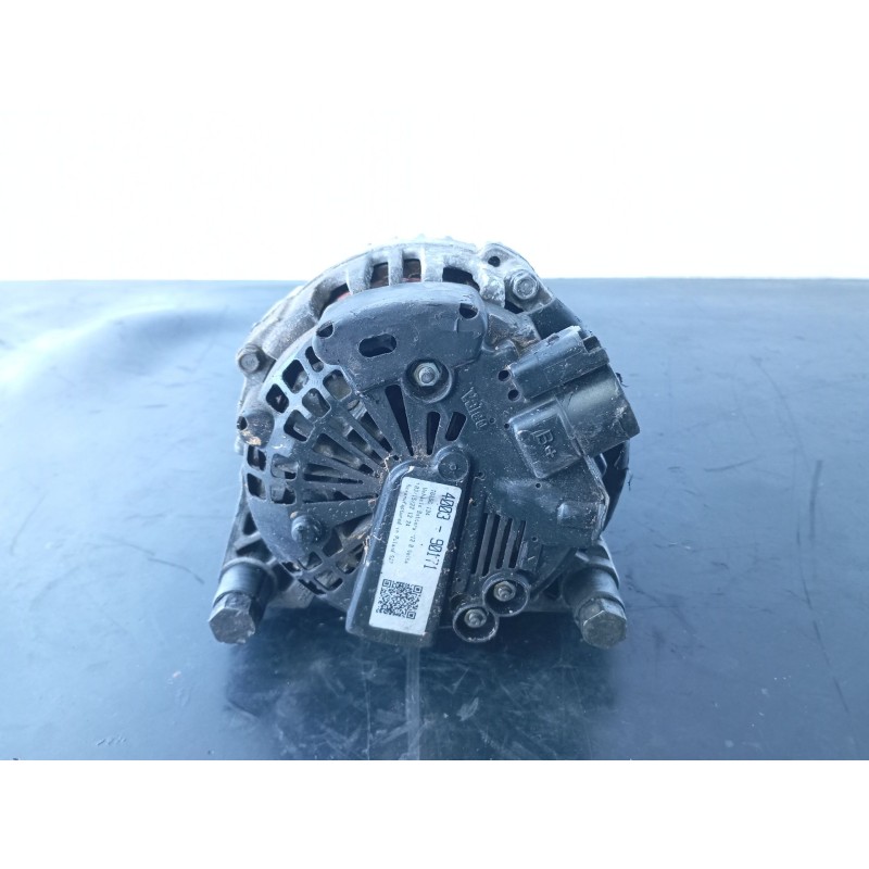 Recambio de alternador para peugeot 5008 referencia OEM IAM 400390171  