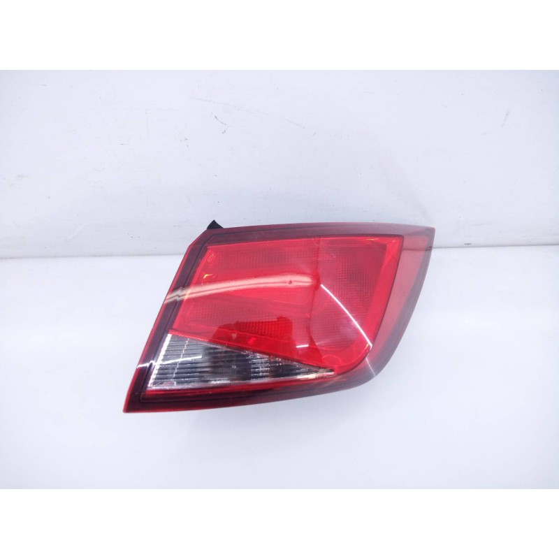 Recambio de piloto trasero derecho para seat leon st (5f8) reference referencia OEM IAM 5F9945096 90047802 E2-A1-44-1
