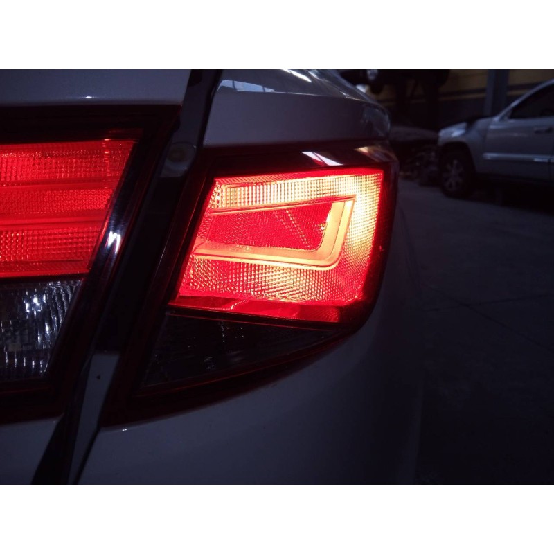 Recambio de piloto trasero derecho para seat leon st (5f8) reference referencia OEM IAM 5F9945096 90047802 E2-A1-44-1