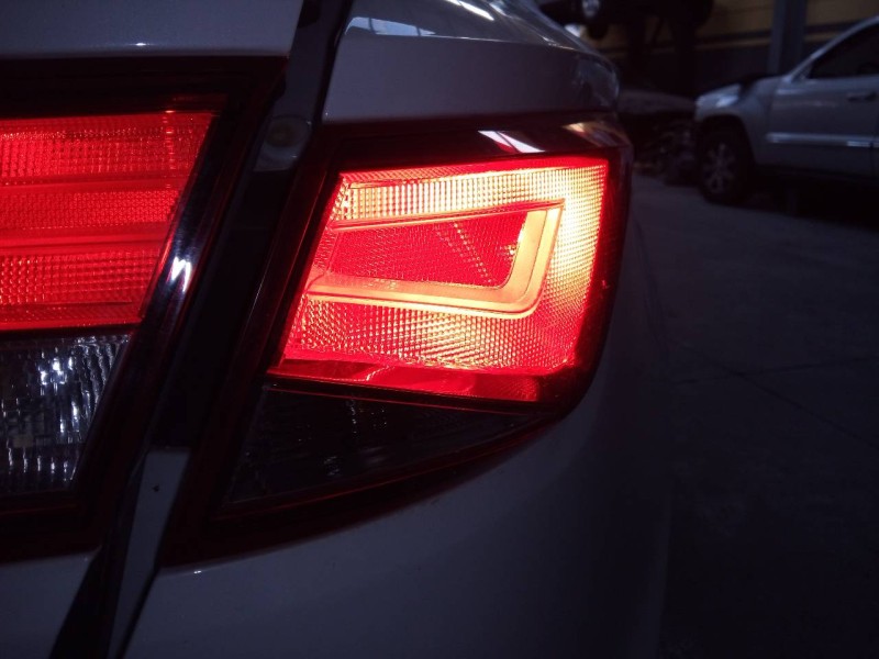 Recambio de piloto trasero derecho para seat leon st (5f8) reference referencia OEM IAM 5F9945096 90047802 E2-A1-44-1