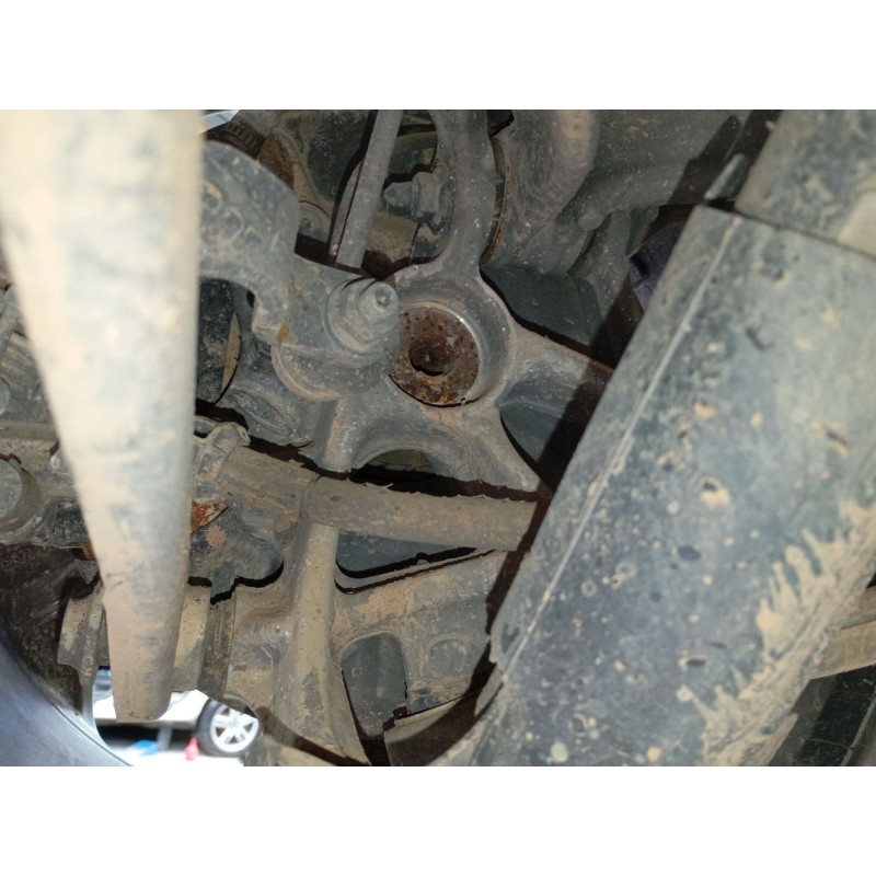 Recambio de mangueta trasera izquierda para peugeot 508 i (8d_) 2.0 bluehdi 150 referencia OEM IAM   