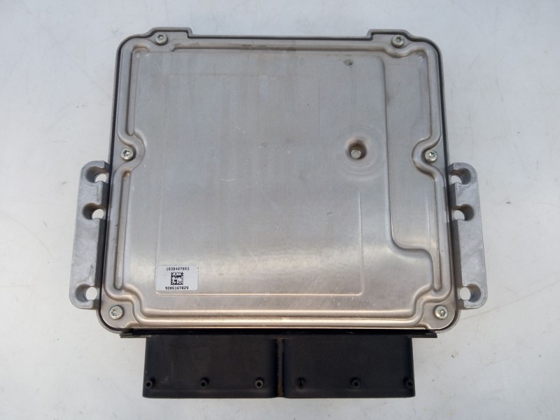 Recambio de centralita motor uce para kia carens iv 1.7 crdi referencia OEM IAM 391712A545 0281033603 
