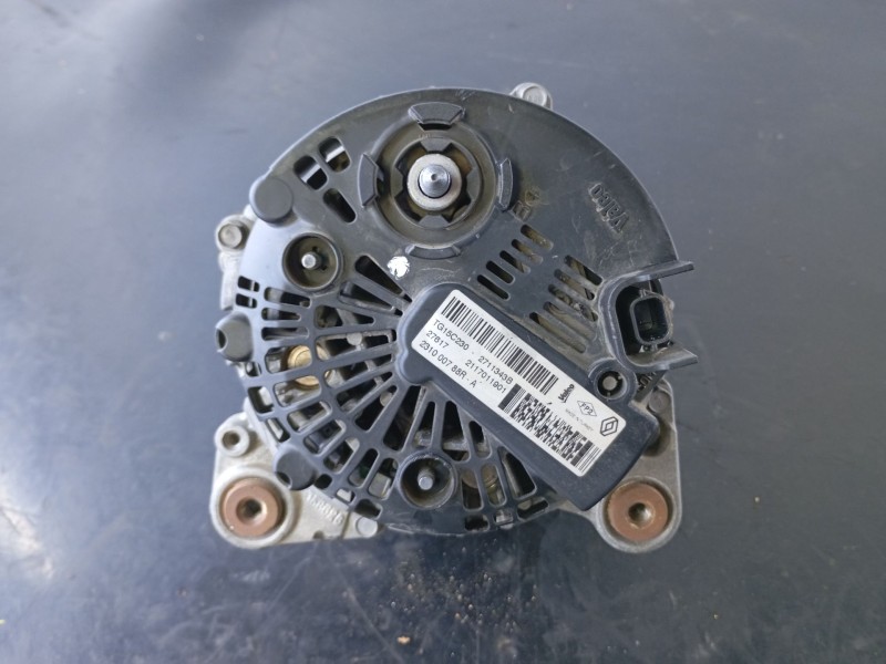 Recambio de alternador para dacia duster ambience 4x2 referencia OEM IAM   