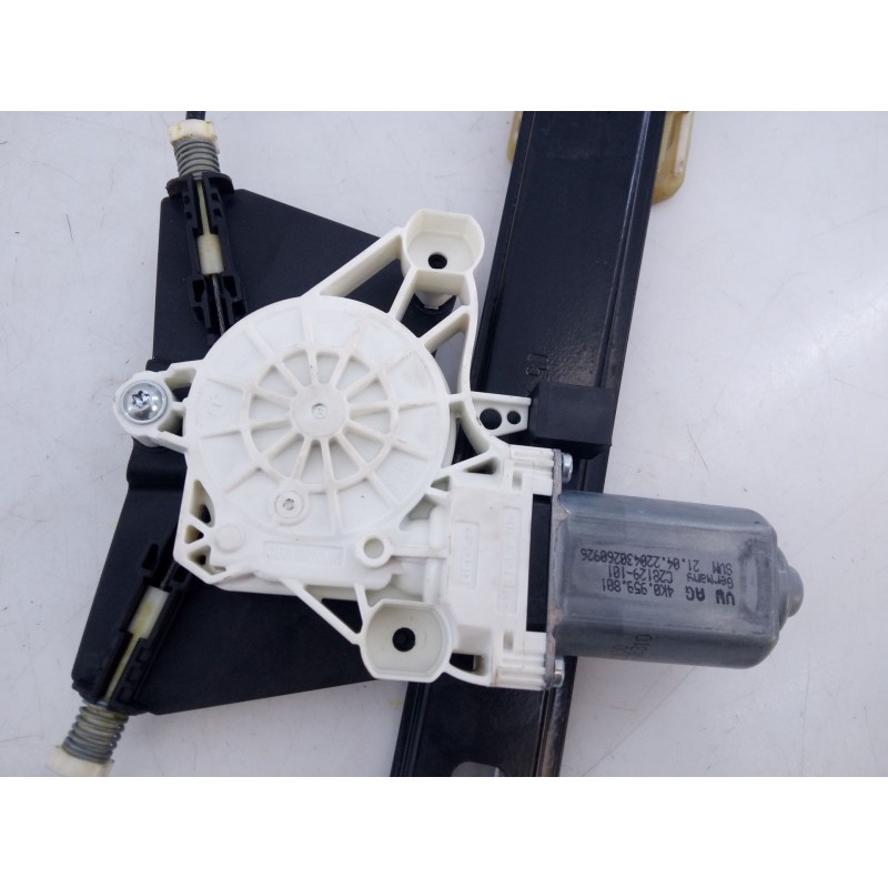 Recambio de elevalunas trasero derecho para porsche cayenne coupe (9yb) 3.0 e-hybrid awd referencia OEM IAM 4K0959801  