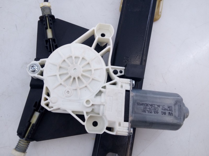 Recambio de elevalunas trasero derecho para porsche cayenne coupe (9yb) 3.0 e-hybrid awd referencia OEM IAM 4K0959801  