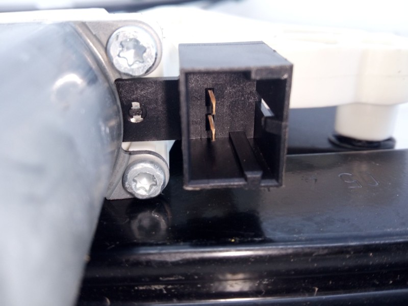 Recambio de elevalunas trasero derecho para porsche cayenne coupe (9yb) 3.0 e-hybrid awd referencia OEM IAM 4K0959801  