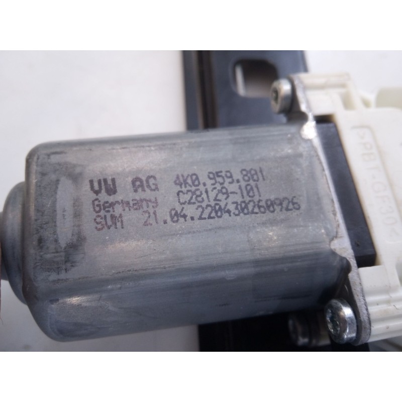 Recambio de elevalunas trasero derecho para porsche cayenne coupe (9yb) 3.0 e-hybrid awd referencia OEM IAM 4K0959801  