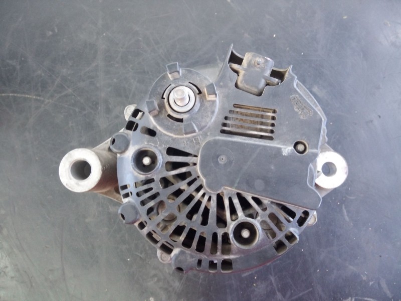 Recambio de alternador para opel insignia berlina business referencia OEM IAM   