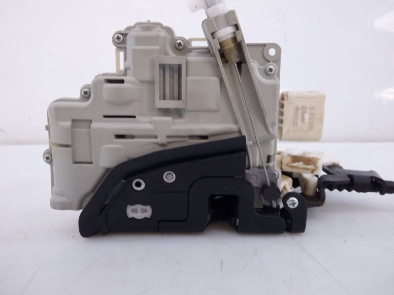 Recambio de cerradura puerta trasera izquierda para porsche cayenne coupe (9yb) 3.0 e-hybrid awd referencia OEM IAM 9Y0839015  