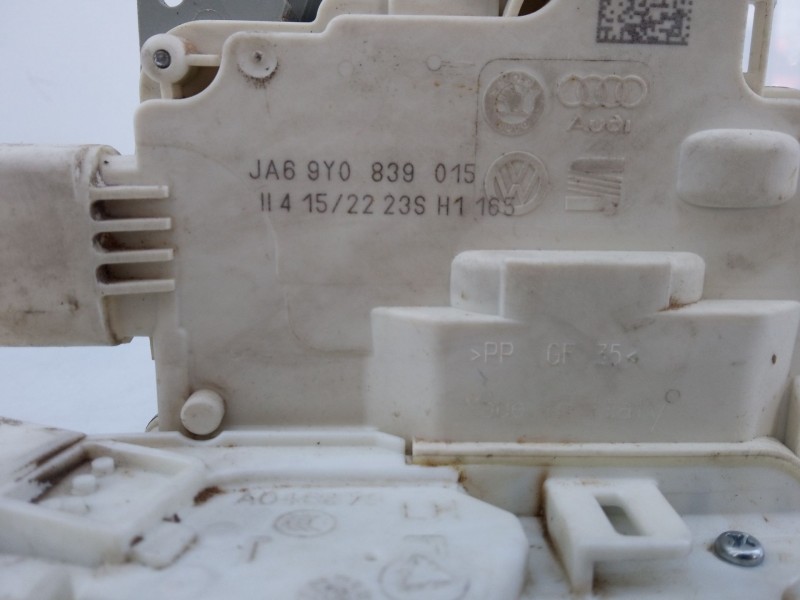 Recambio de cerradura puerta trasera izquierda para porsche cayenne coupe (9yb) 3.0 e-hybrid awd referencia OEM IAM 9Y0839015  