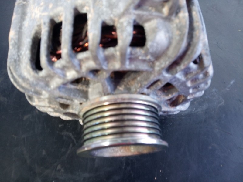 Recambio de alternador para opel insignia insignia b grand sport z18 referencia OEM IAM   