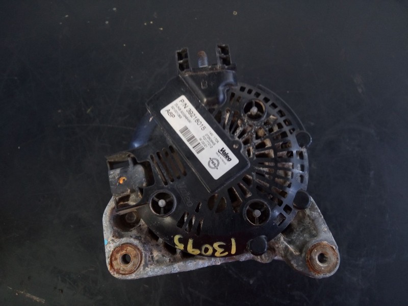Recambio de alternador para opel insignia insignia b grand sport z18 referencia OEM IAM   