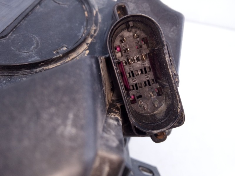 Recambio de faro izquierdo xenon para mercedes-benz clase a (w176) a 180 (176.042) referencia OEM IAM 1769068900  