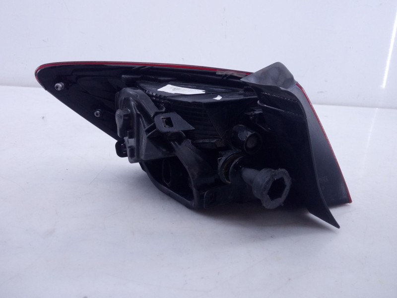 Recambio de piloto trasero derecho para seat leon sc (5f5) style referencia OEM IAM 5F0945258  