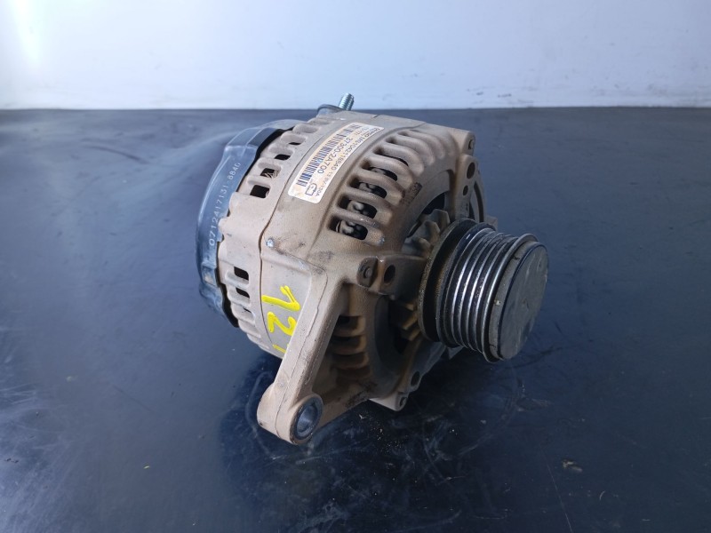 Recambio de alternador para hyundai tucson essence 2wd referencia OEM IAM 373002A700  