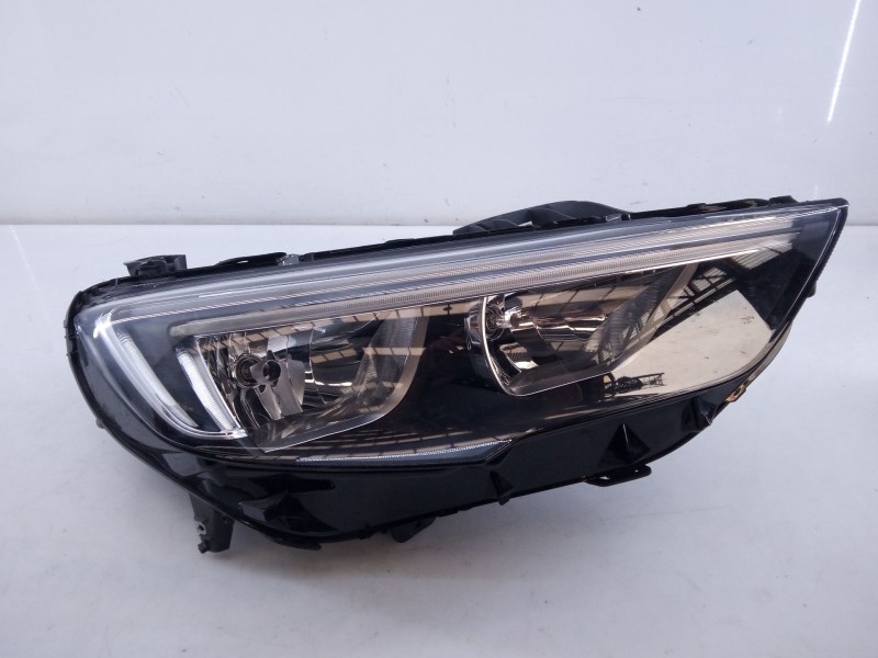 Recambio de faro derecho para opel insignia b grand sport (z18) 1.6 cdti (68) referencia OEM IAM   