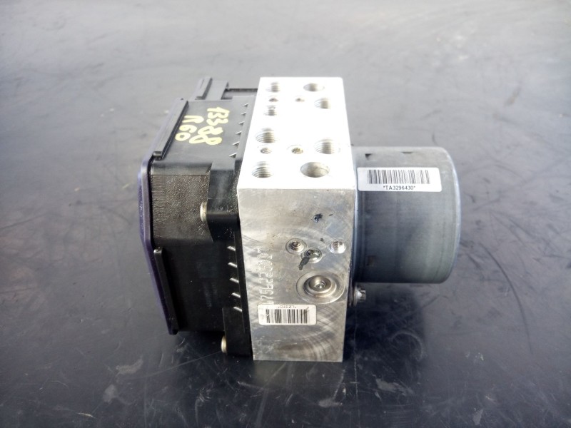 Recambio de abs para nissan primera berlina (p11) 2.0 turbodiesel cat referencia OEM IAM 3451980782201 54085585F 