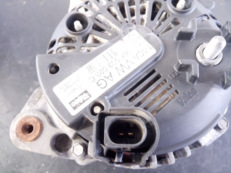 Recambio de alternador para volkswagen golf v (1k1) 1.9 tdi 4motion referencia OEM IAM 06F903023C  
