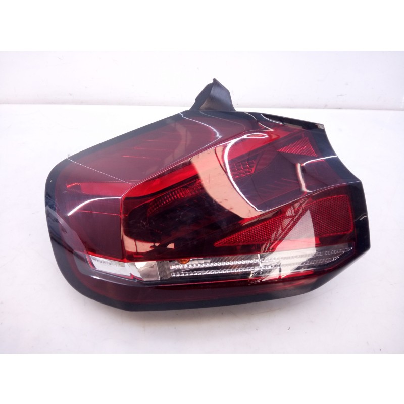 Recambio de piloto trasero izquierdo para citroën c4 iii seduction referencia OEM IAM 9831C0230  