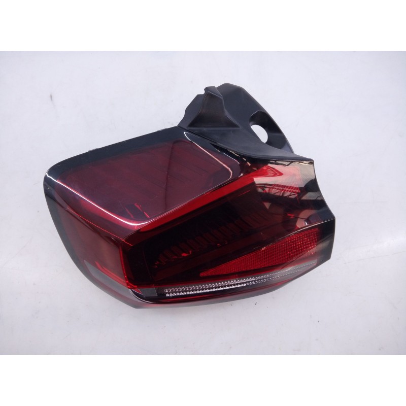 Recambio de piloto trasero izquierdo para citroën c4 iii seduction referencia OEM IAM 9831C0230  