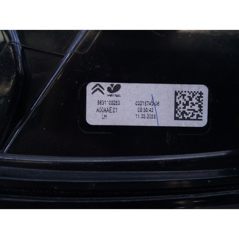 Recambio de piloto trasero izquierdo para citroën c4 iii seduction referencia OEM IAM 9831C0230  