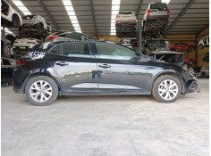 RENAULT MEGANE IV SEDÁN