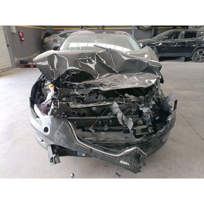 renault megane iv sedán del año 2023