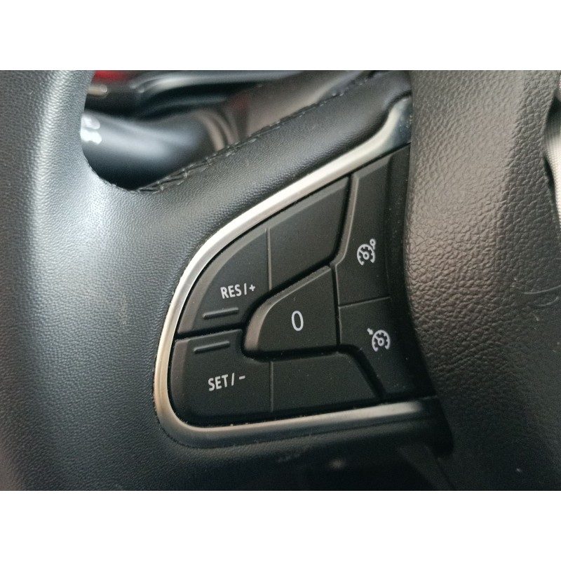 Recambio de volante para renault megane iv sedán 1.3 tce 140 (lvnb) referencia OEM IAM   