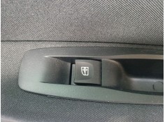 Recambio de mando elevalunas trasero derecho para renault megane iv sedán 1.3 tce 140 (lvnb) referencia OEM IAM   
