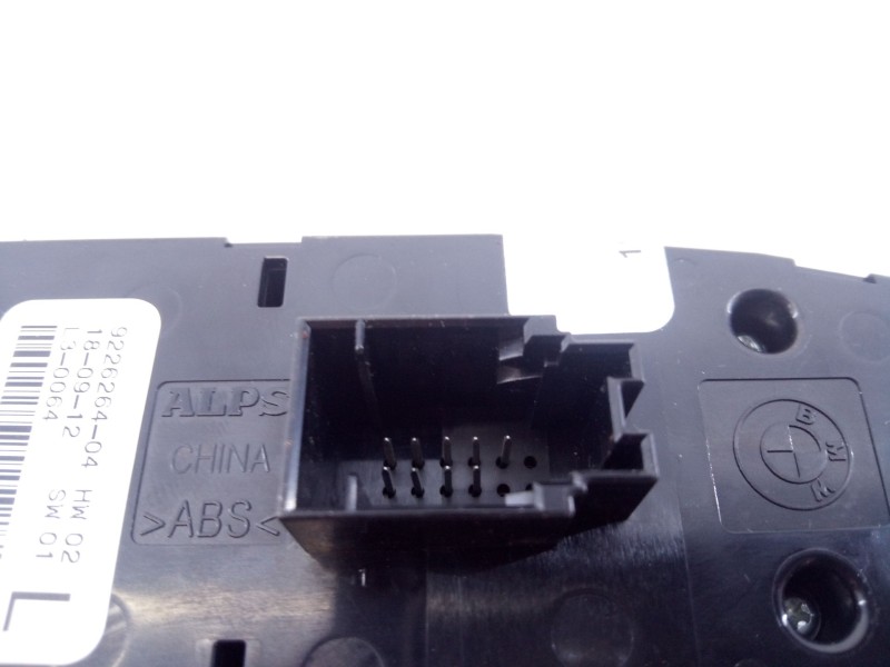 Recambio de mando elevalunas delantero izquierdo para bmw serie 1 lim. (f21) 116d referencia OEM IAM 9226264-04  