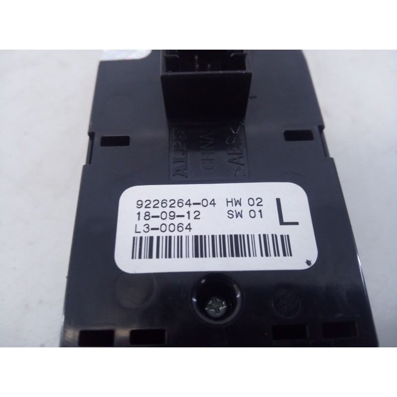 Recambio de mando elevalunas delantero izquierdo para bmw serie 1 lim. (f21) 116d referencia OEM IAM 9226264-04  